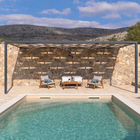 Ferienhaus Fur 7 Personen Und 1 Kind In Dubrava Kod Sibenik, Dalmatien Norddalmatien Sibenik