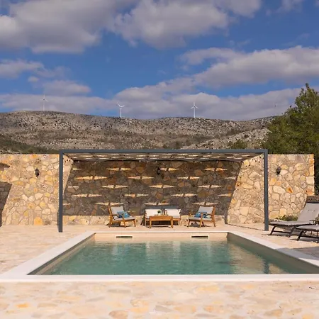 Ferienhaus Fur 7 Personen Und 1 Kind In Dubrava Kod Sibenik, Dalmatien Norddalmatien